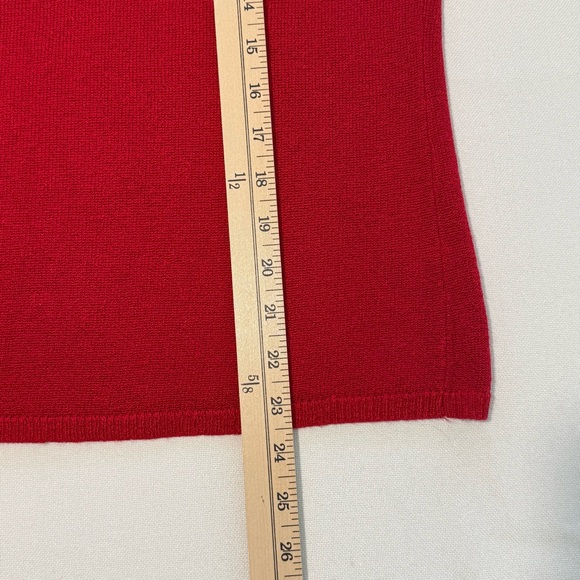 Sag Harbor Womens Red Embroidered Knit Top Short Sleeve Sweater Size M Classic - Picture 7 of 7